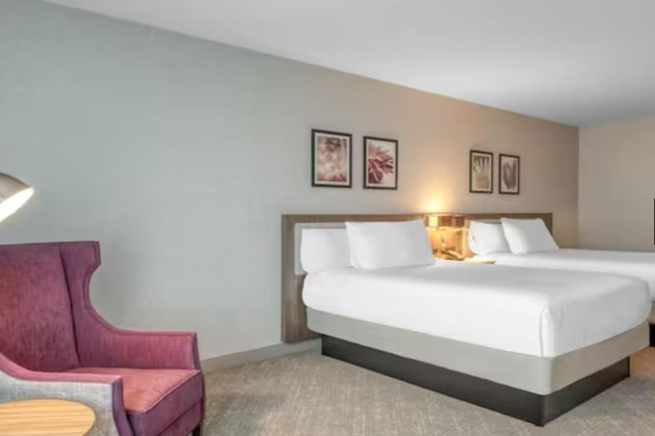 Hilton Garden Inn Boston Logan Airport Exterior foto