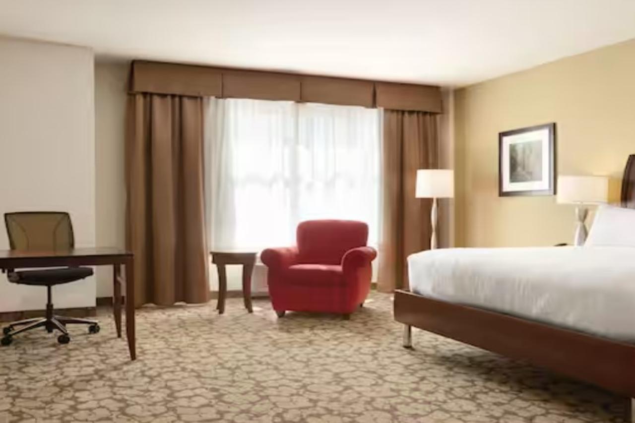 Hilton Garden Inn Boston Logan Airport Exterior foto